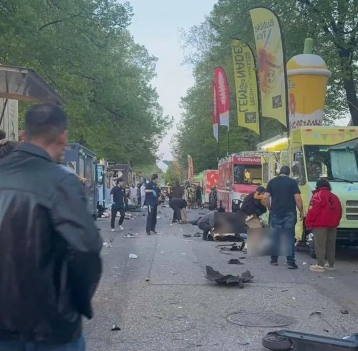 Cip kalabalığa daldı: 20’den fazla ölü - Resim: 3