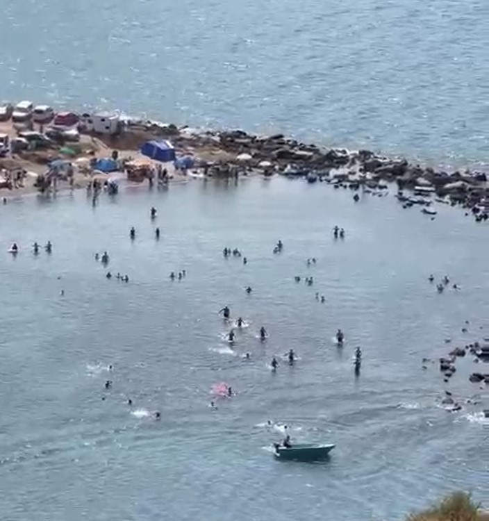 Boğulmak üzereyken son anda kurtarıldı: O anlar kamerada - Resim : 2