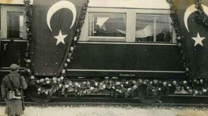 İzmit bugün Atatürk’le son kez buluştu! - Resim : 2