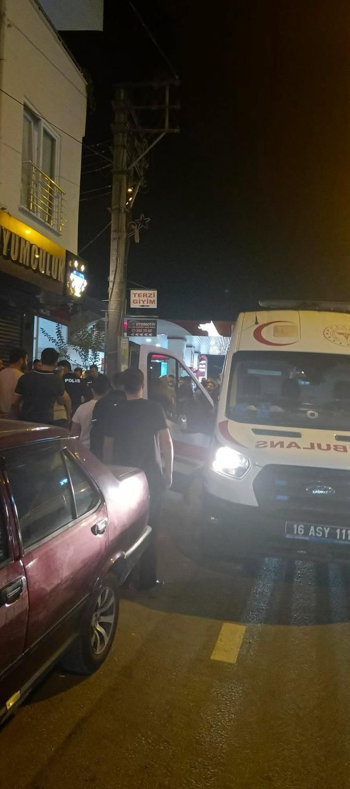 Kalabalığın arasına daldı, husumetlisini başından böyle vurdu! - Resim: 1