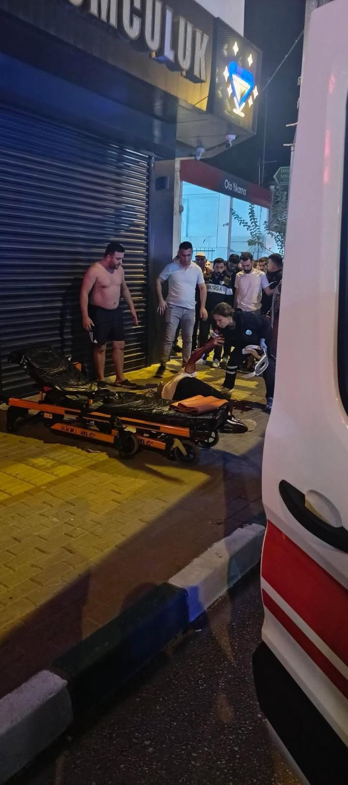 Kalabalığın arasına daldı, husumetlisini başından böyle vurdu! - Resim: 2