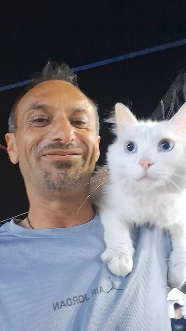 Bulana ödül verecek... Sokak sokak gezip onu arıyor! - Resim : 4