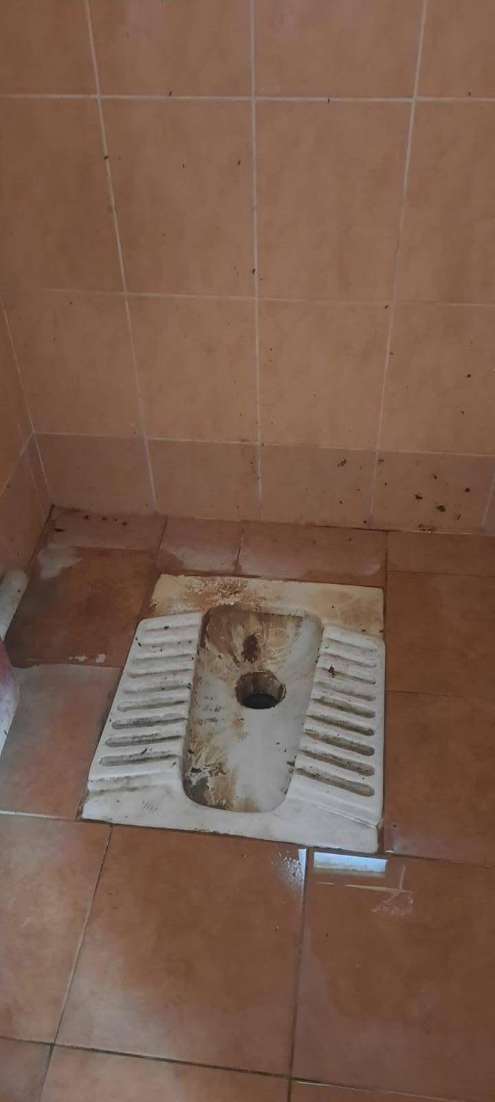 Halil Güngör Dokuzlar: İki tane tuvaleti bile temiz tutamadınız - Resim : 1