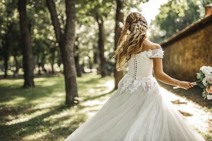 Gelinler neden beyaz gelinlik giyiyor? Arkasındaki hikayeye çok şaşıracaksınız! - Resim: 1