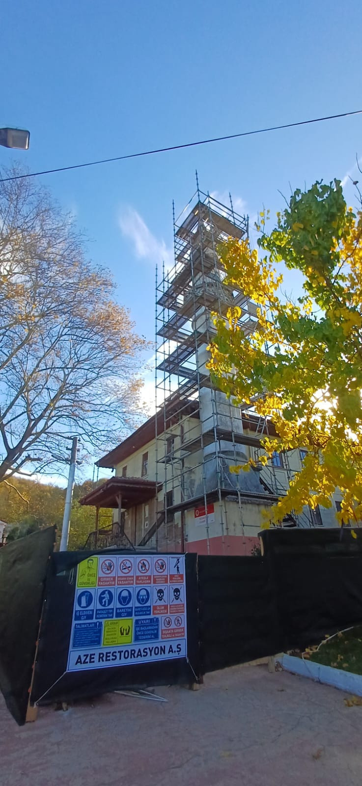 Buğday Tanesi Sosyal Yaşam Köyü'nde eğitime ara verildi; Caminin minaresi yıkılacak! - Resim : 1