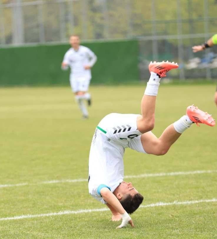 Ağabeylerinden sonra gençler de şampiyonluğa koşuyor! “6-0” - Resim: 14