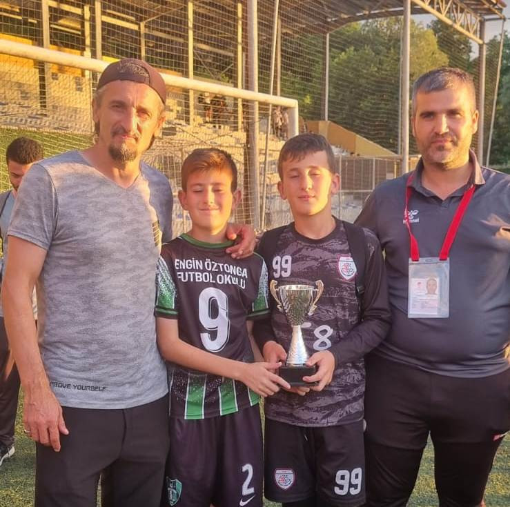 Başiskele Yıldızspor’a çifte kupa! - Resim : 8