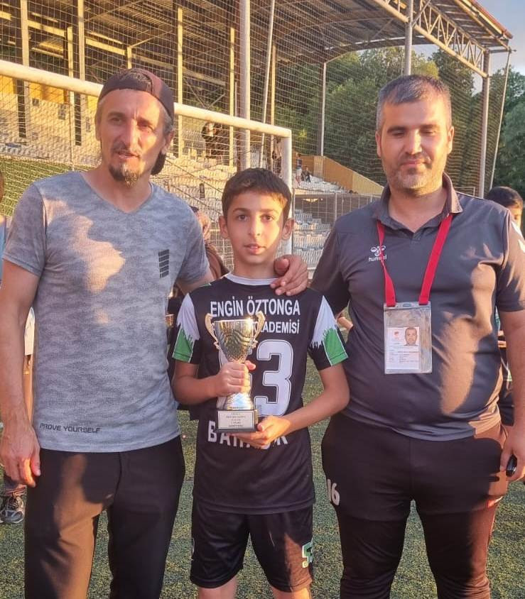 Başiskele Yıldızspor’a çifte kupa! - Resim : 11