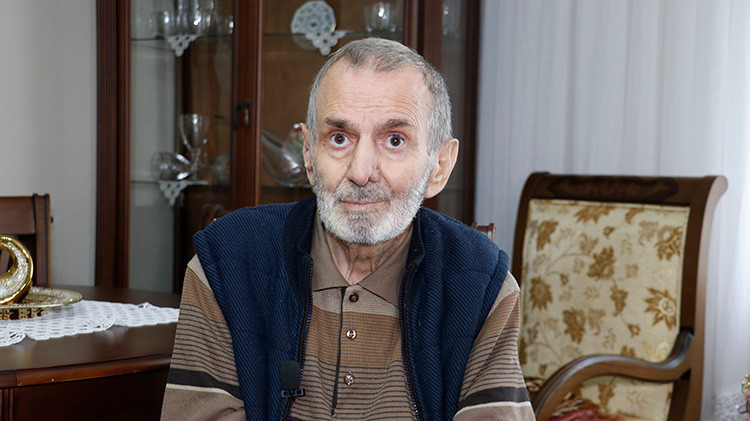 Kocaeli’de okul kantininde sahne almıştı: Öğretmenleri Megastar Tarkan’ı anlattı - Resim : 3