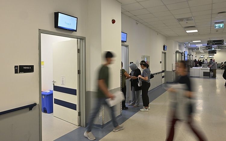 Yurtta zehirlenme şüphesi: 53 öğrenci hastanelik oldu - Resim: 1