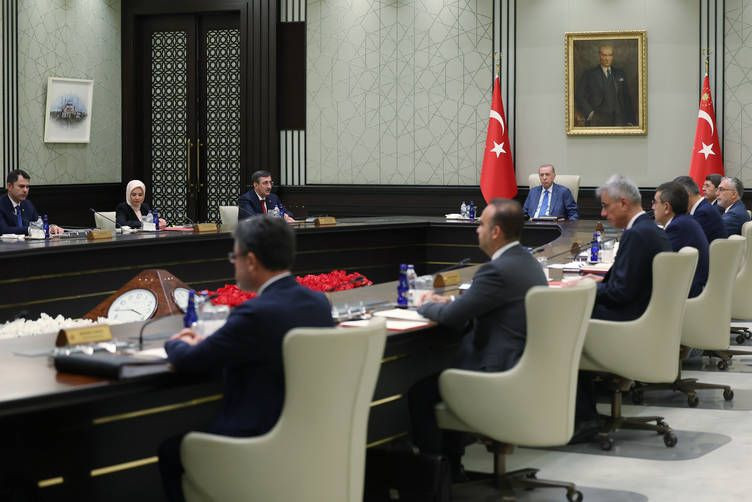 Bomba iddia: Üç eski isim kabineye geri dönüyor! - Resim: 6