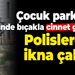 Çocuk parkında elinde bıçakla cinnet geçirdi! Polislerden ikna çabası
