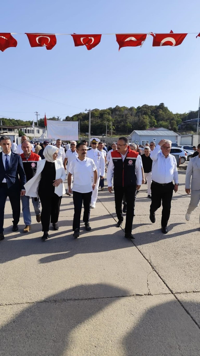 Yasak sona erdi… Kocaeli’de balıkçılar denize açıldı! - Resim : 2