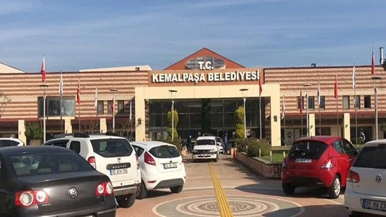 CHP'li belediyeye yönelik operasyonda 2 tutuklama - Resim: 3