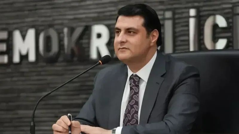 Umut Yılmaz partisinden istifa etti - Resim: 1