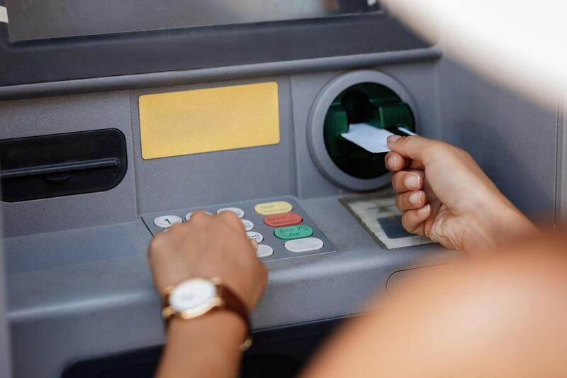 ATM başında saniyeler içinde her şeyinizi kaybedebilirsiniz - Resim: 1