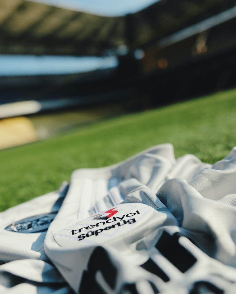 Kocaelispor, Fenerbahçe maçına gri forma ile çıkacak - Resim : 1