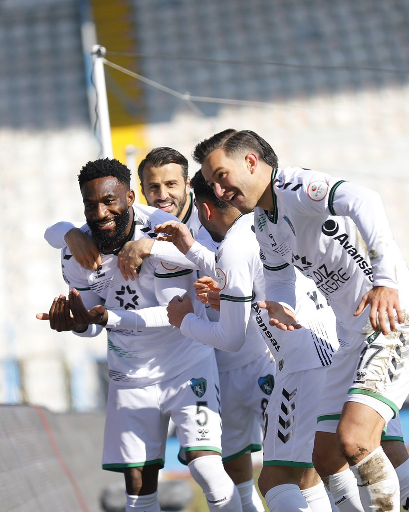 Kocaelispor zorlu deplasmandan bir puanla dönüyor: 1-1 - Resim : 6