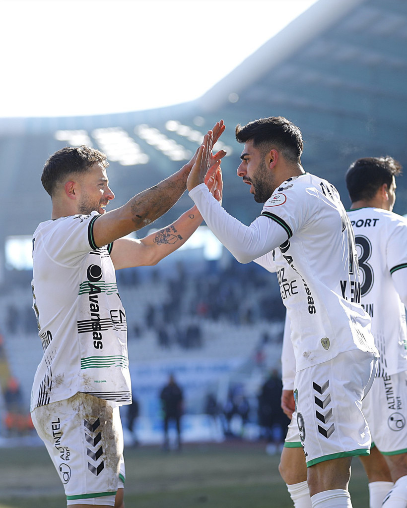 Kocaelispor zorlu deplasmandan bir puanla dönüyor: 1-1 - Resim : 7