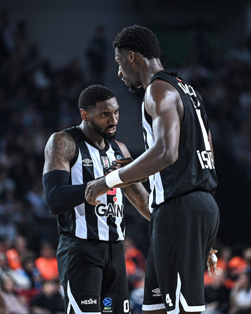 Avrupa'da Türk derbisi Beşiktaş'ın: 84-93 - Resim : 5