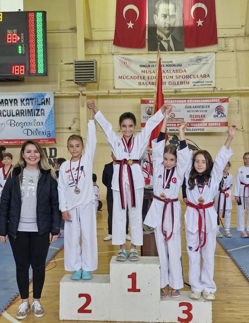 Körfezli taekwondocular Balkan CUP’tan gururla döndüler - Resim : 2
