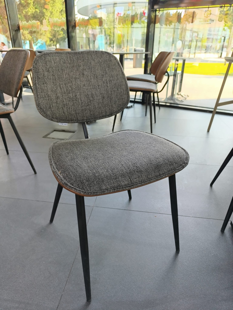 Belediye bu sandalyelere o parayı verdi mi? Tanesi 5 bin 800 TL - Resim : 4