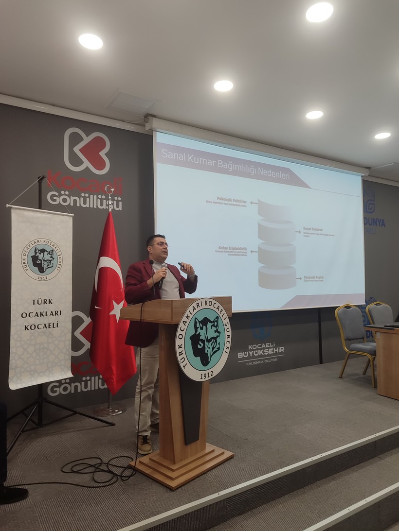 Türk Ocakları'nda ''Bağımlılık Konferansı'' yapıldı - Resim : 2