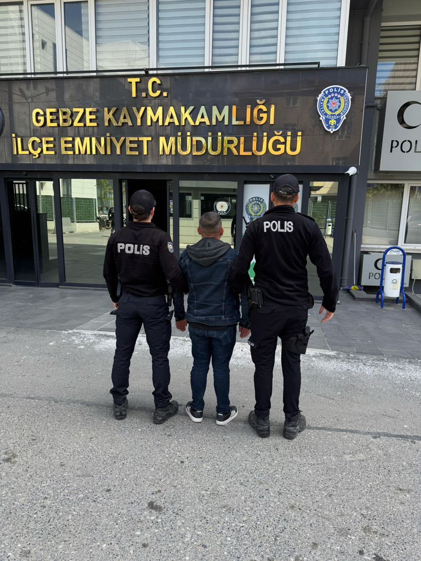 Uyuşturucu ticareti suçundan aranan şahsa operasyon! - Resim : 1