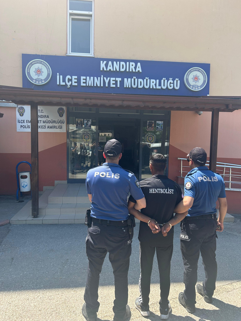 Hırsızlık suçundan aranan şahsa operasyon! - Resim : 1