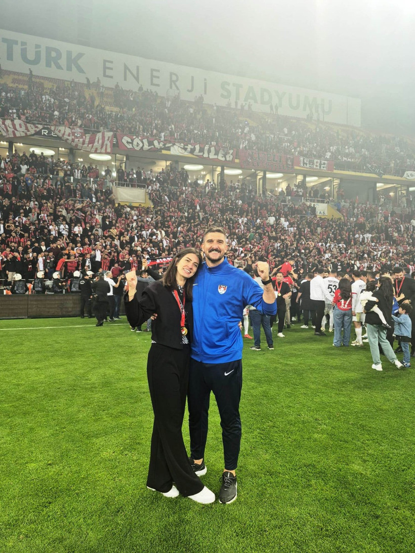 Emrah Tanta Vanspor ile 15 yıl önce küme düşmüştü… 15 yıl sonra şampiyonluk yaşadı! - Resim : 3