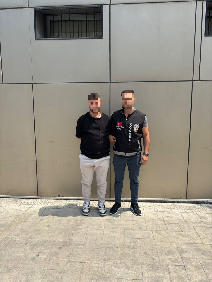 Hırsızlık hükümlüsü yakayı ele verdi! - Resim : 1