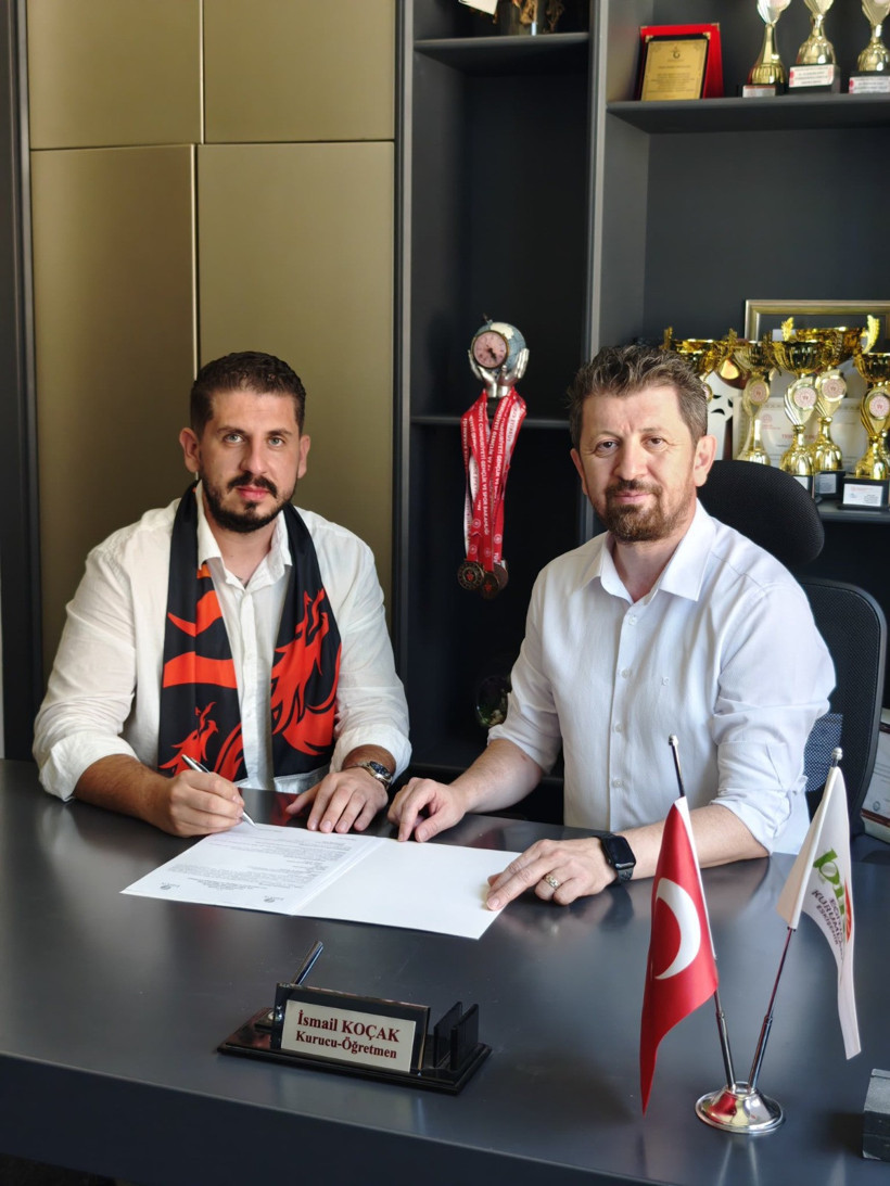 İzmitli antrenör Enes Akdilek, Eskişehir 26’da! - Resim : 2