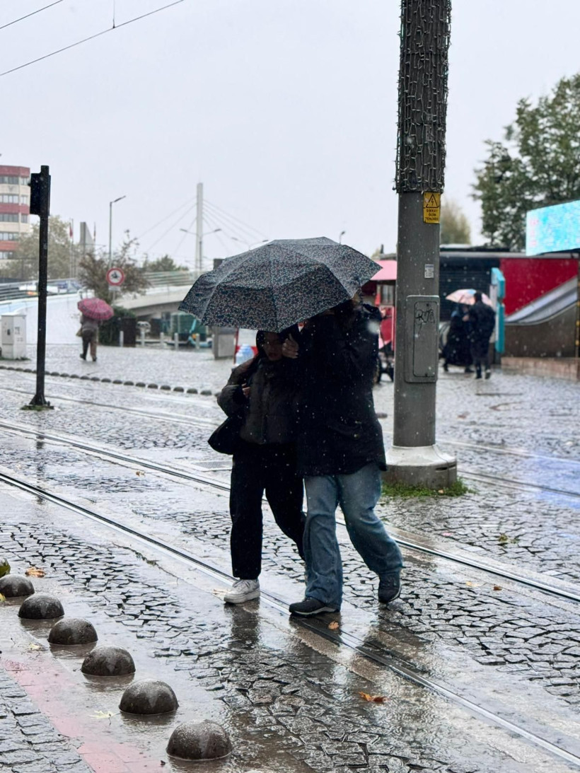 Yağmur bu kez etkili geldi... İzmit'ten yağmur manzaraları - Resim: 10