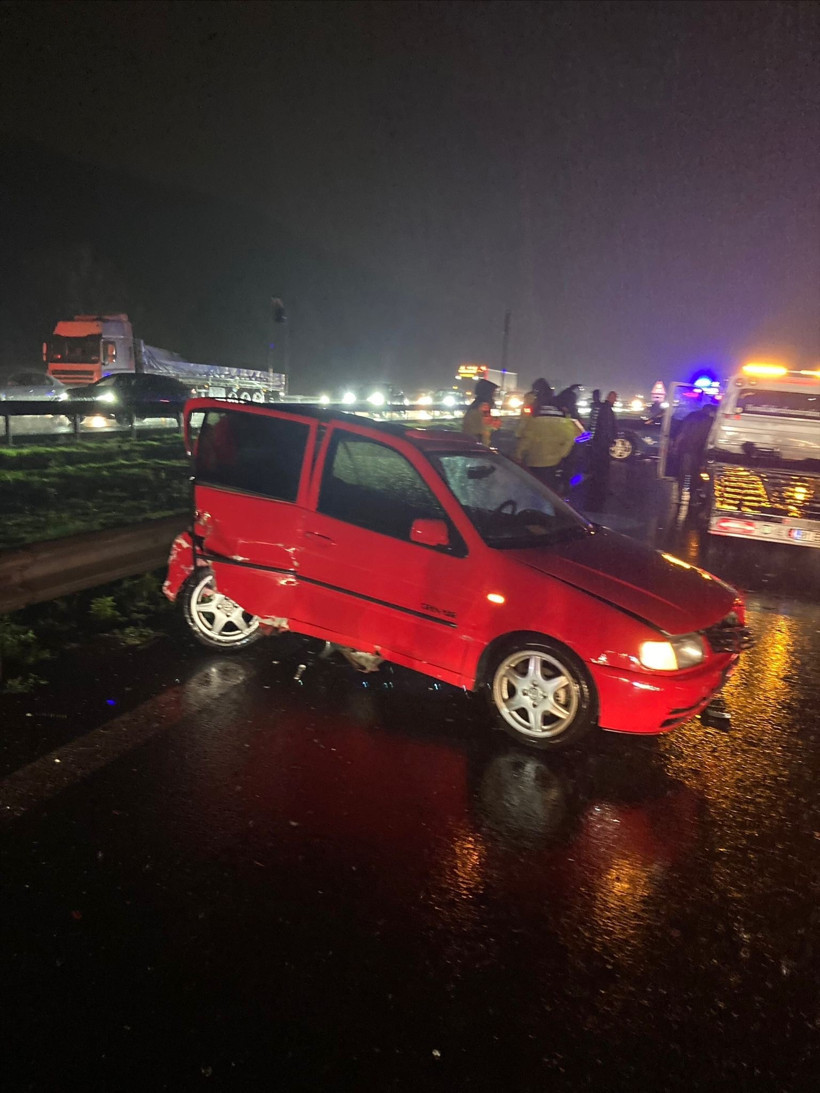 Anadolu Otoyolu'nda zincirleme kaza! - Resim : 3
