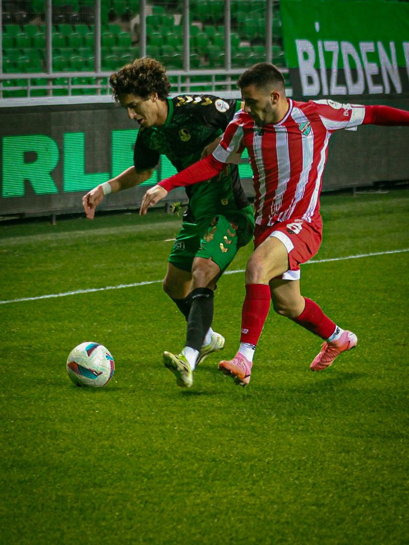 Sakaryaspor'dan büyük başarı 