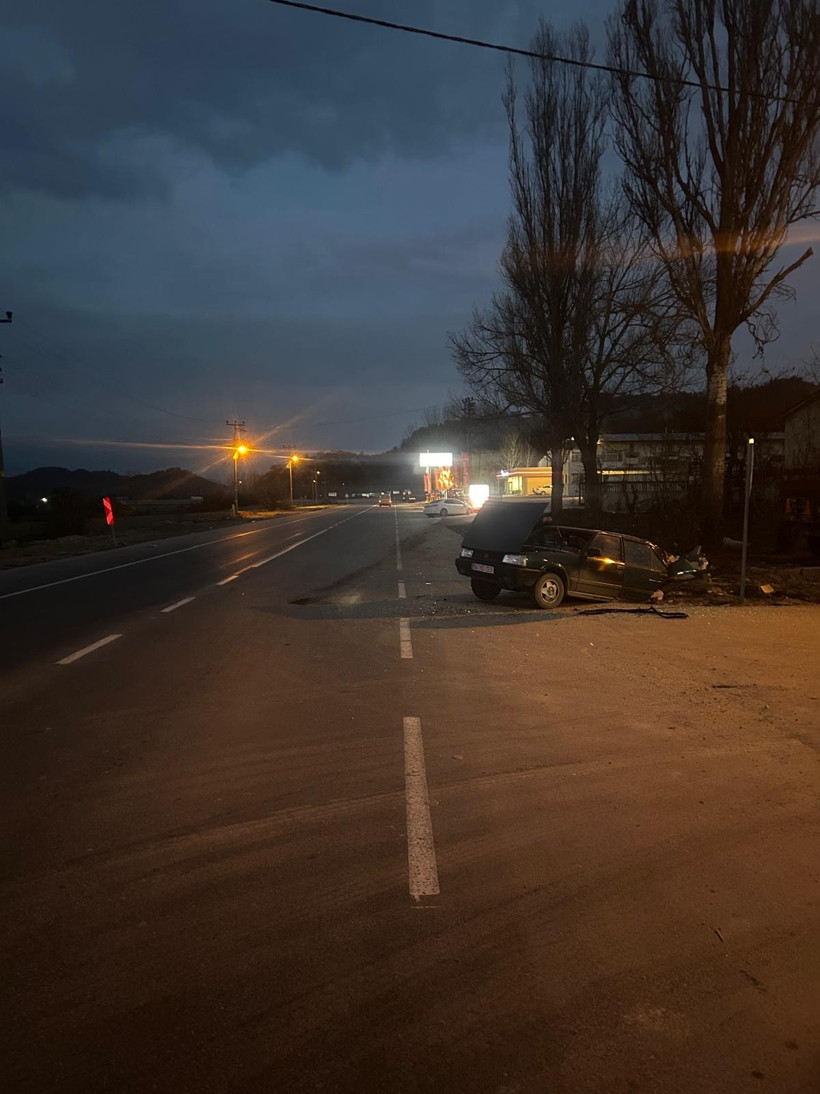 Bolu'da iki otomobil çarpıştı: 1 yaralı - Resim : 1