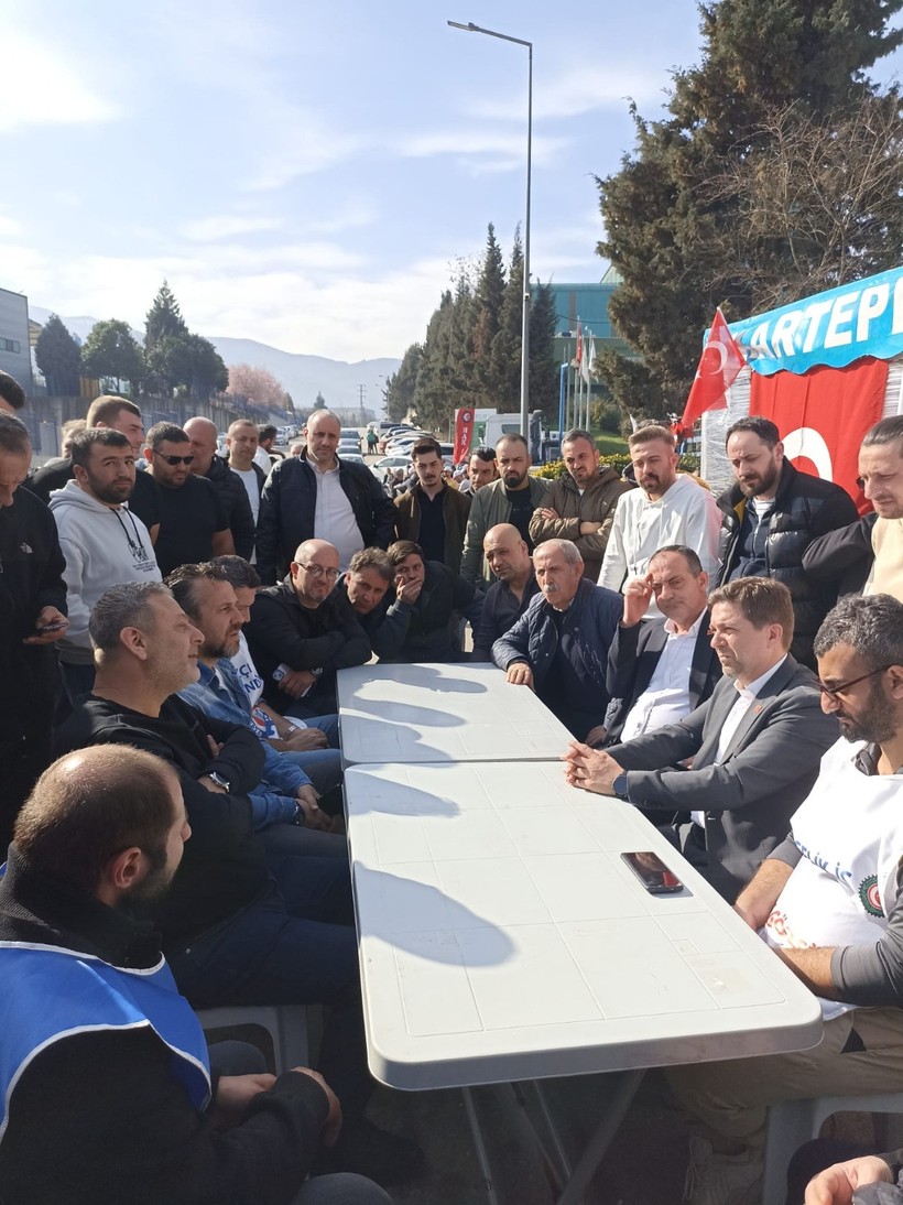 Arif Çolak’tan Tezcan Galvaniz yorumu: Kutuplarda bile bir iki kez güneş açar, burada hiç güneş yok - Resim : 2