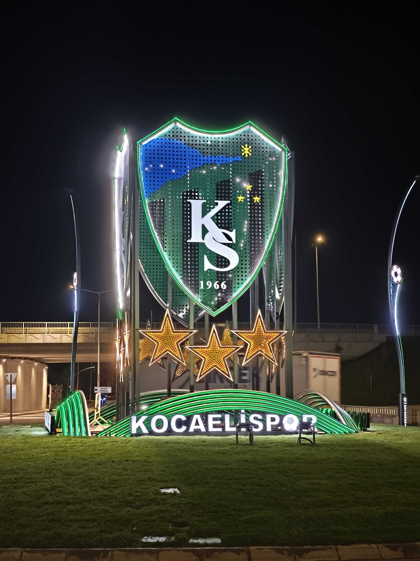 Şampiyon Kocaelispor stat kavşağını aydınlatıyor! - Resim : 4