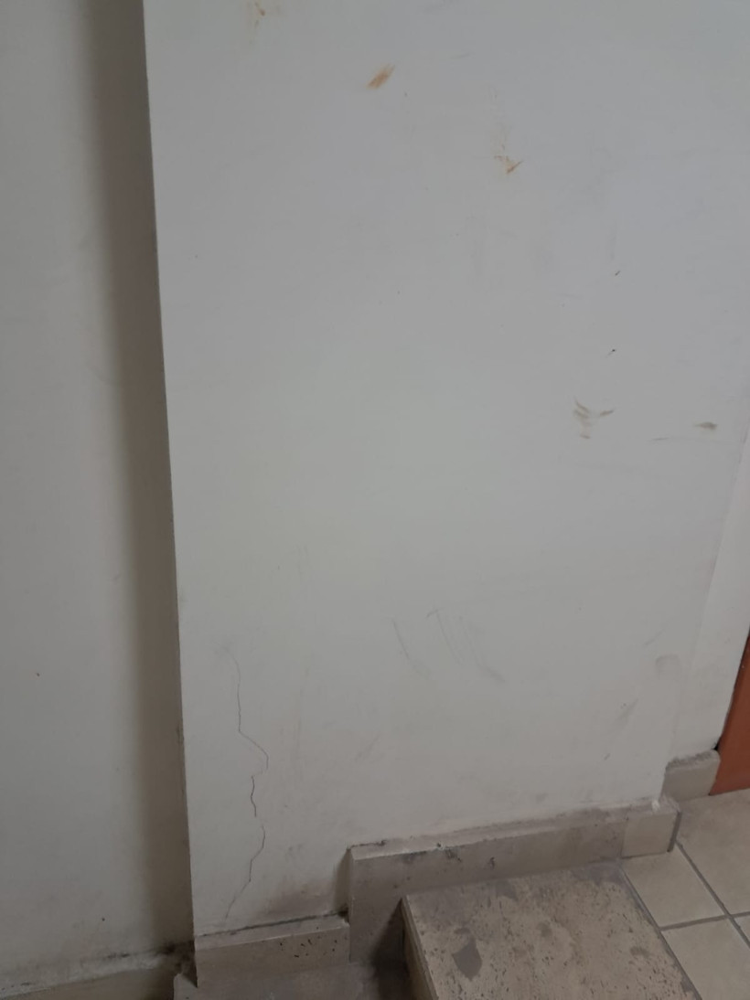 Depremden sonra çatlaklar oluşmuştu… Güzel Sanatlar Fakültesi binası boşaltıldı! - Resim : 3