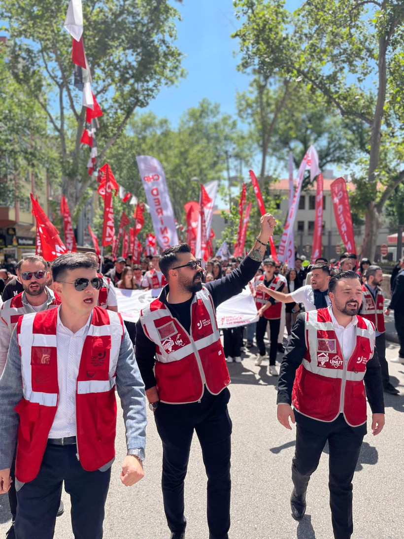 Gençlerden Ankara yürüyüşüne büyük destek - Resim : 1