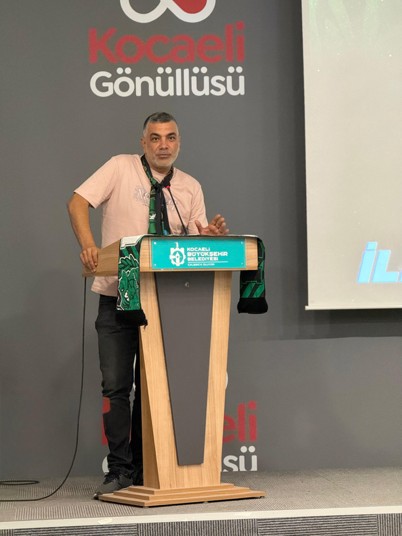 Üniversite Hodri Meydan ailesi bir araya geldi! Her yer yeşil siyah diye inledi! - Resim : 1