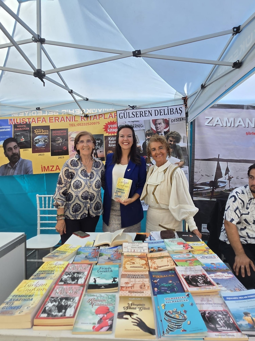 Özge Güler’den Kocaeli Yazarları Fuarı’na ziyaret - Resim : 1