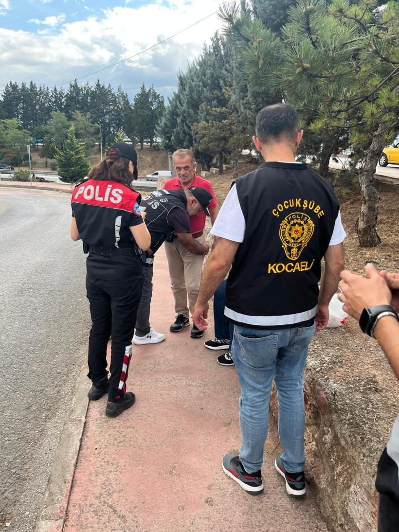 Kocaeli'de okul çevrelerinde sıkı denetim! - Resim : 1