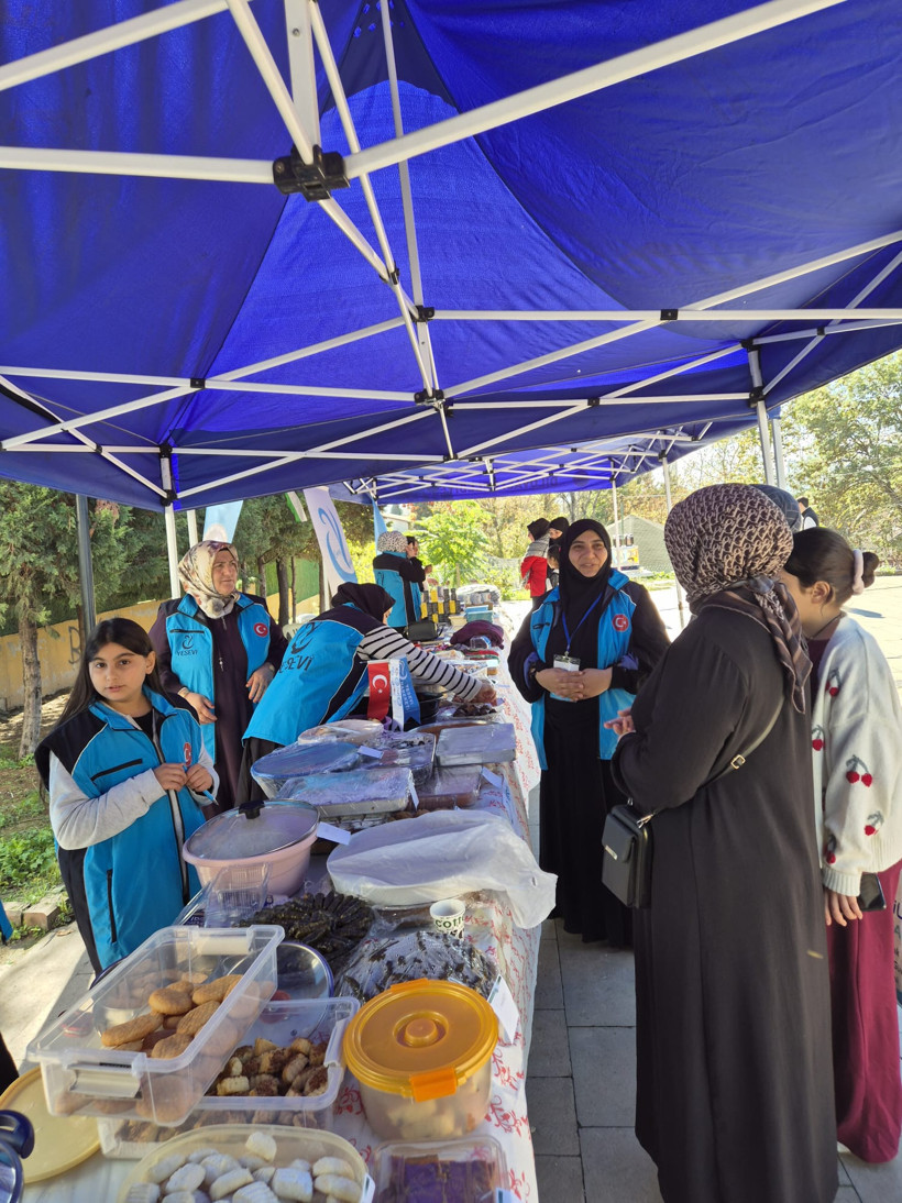 Yesevi Hareketi'nden "Gazze'ye Umut Ol" Kermesi - Resim : 6