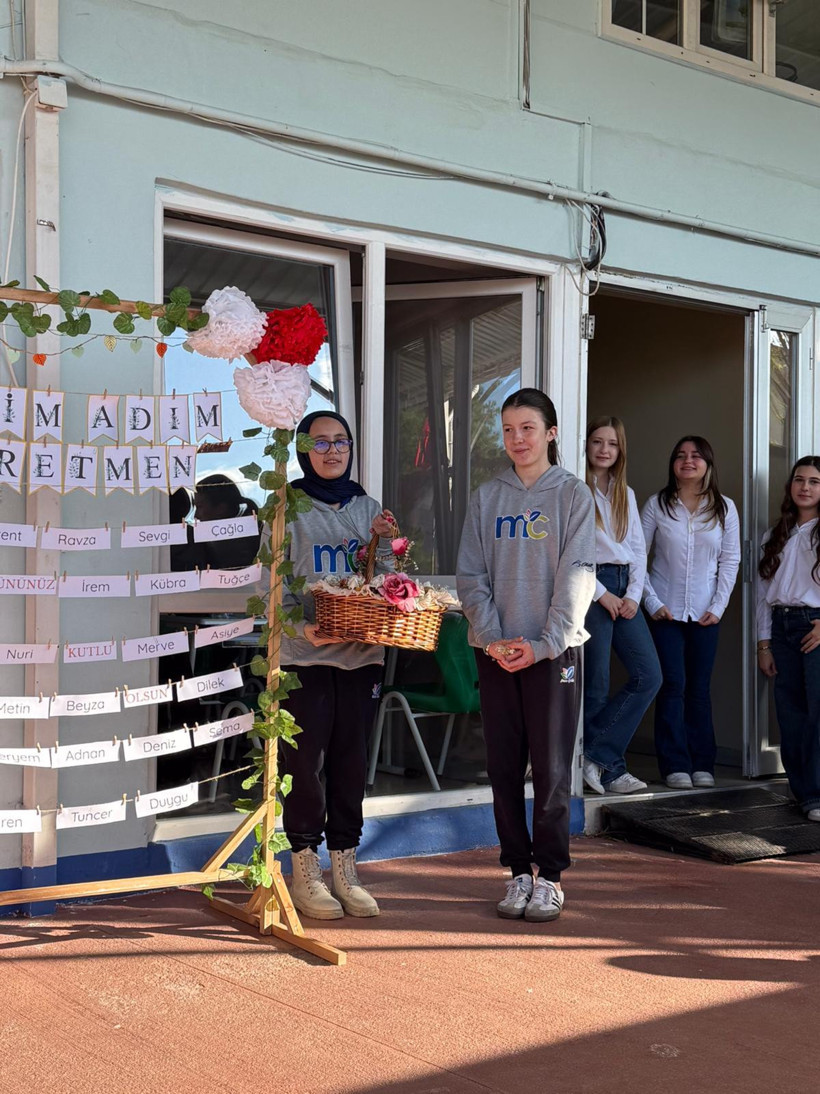 Gölcük Metin Çelik Eğitim Kurumları'nda coşkulu Öğretmenler Günü kutlaması - Resim : 6