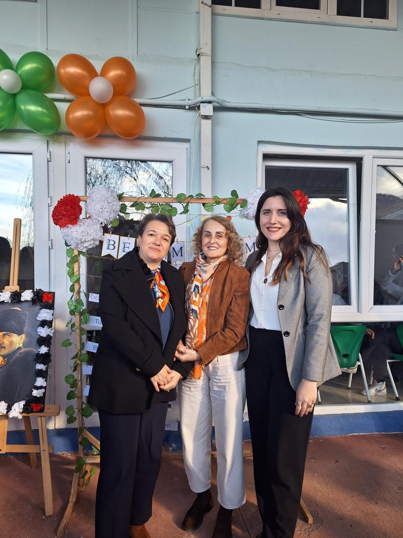 Gölcük Metin Çelik Eğitim Kurumları'nda coşkulu Öğretmenler Günü kutlaması - Resim : 2