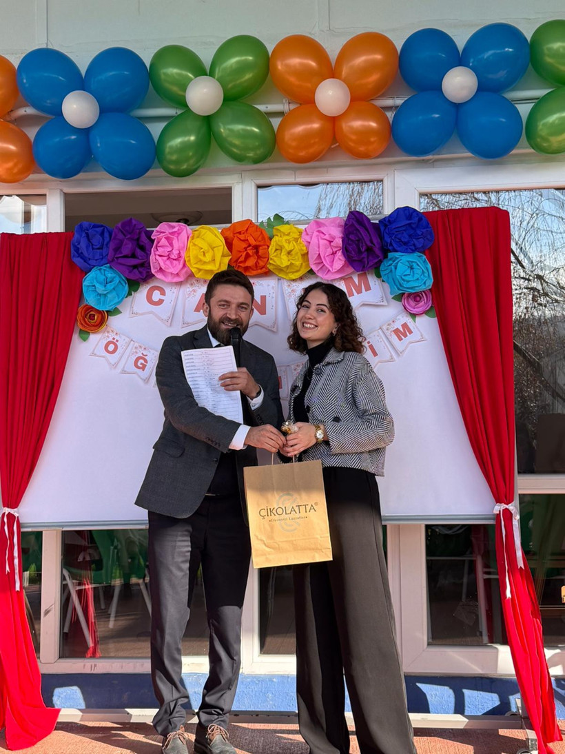 Gölcük Metin Çelik Eğitim Kurumları'nda coşkulu Öğretmenler Günü kutlaması - Resim : 8