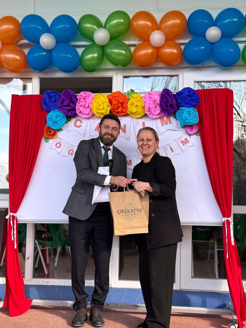 Gölcük Metin Çelik Eğitim Kurumları'nda coşkulu Öğretmenler Günü kutlaması - Resim : 4