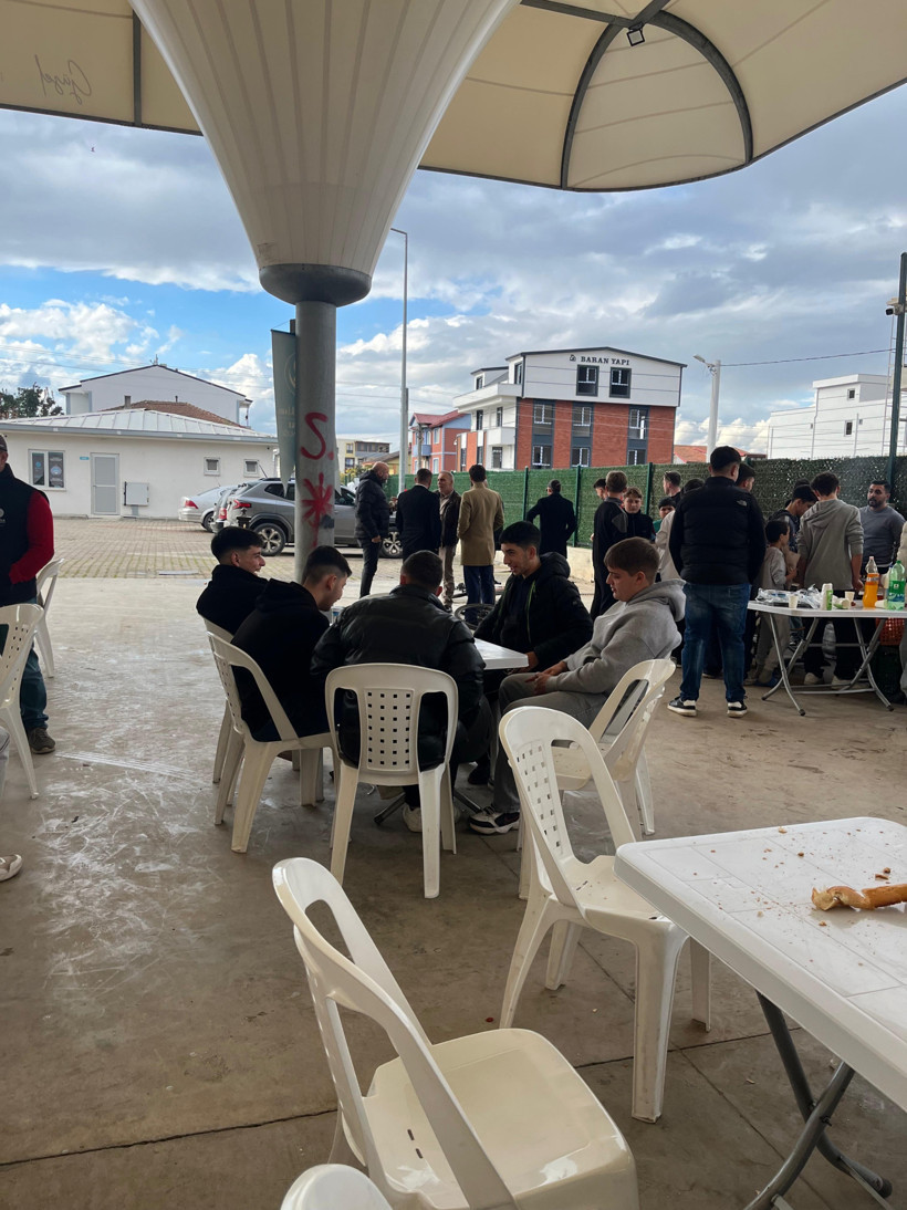 Ülkü Ocakları'ndan Başiskele'de sucuk festivali - Resim : 1