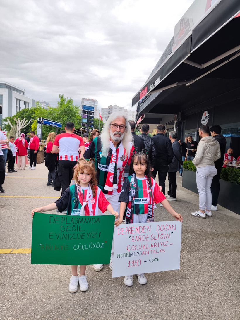 “Gandalf Dede”den Kocaelispor taraftarına kardeşlik mesajı - Resim : 1